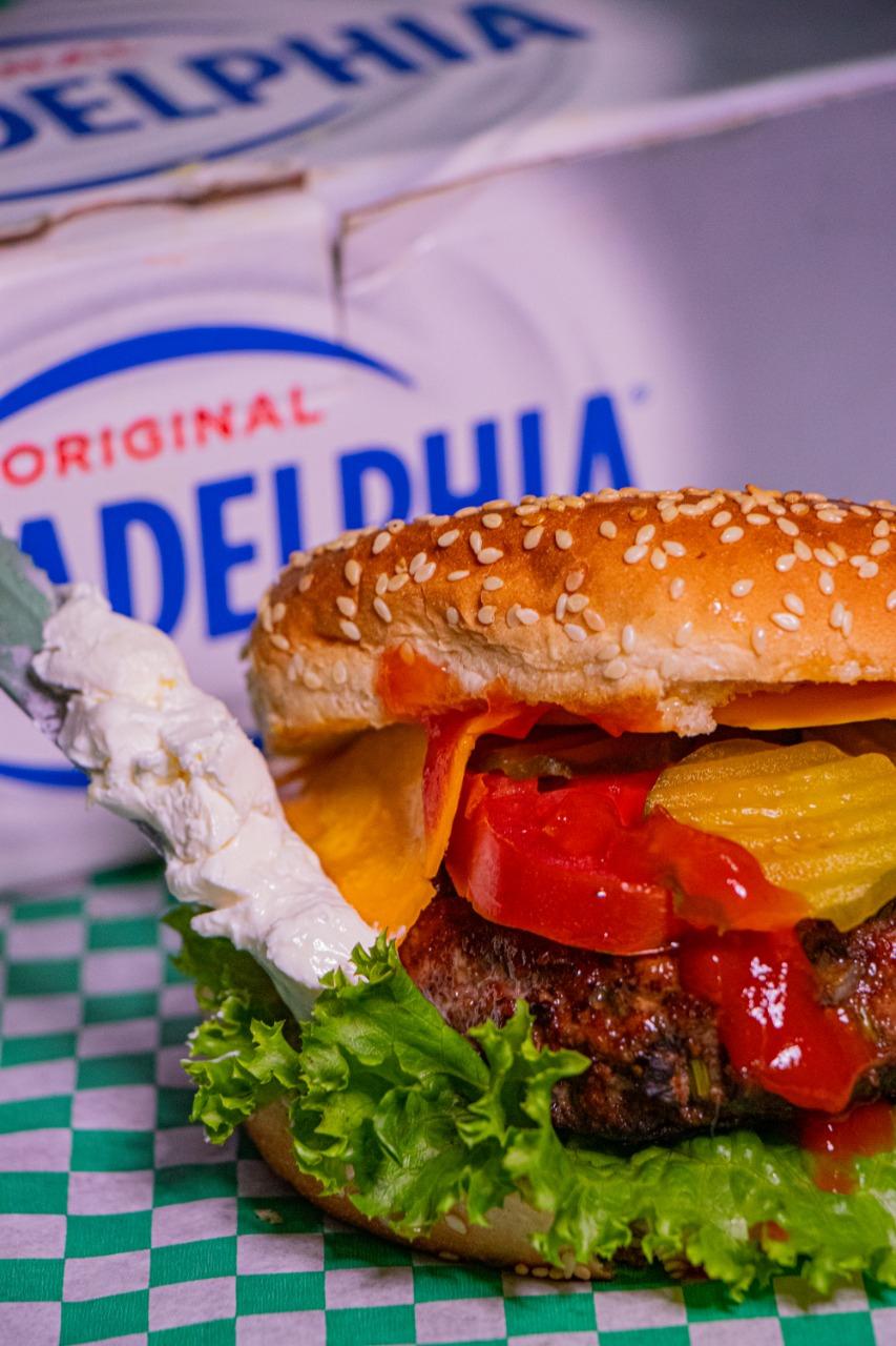 Hamburguesa Chopehaditas con queso Philadelphia
